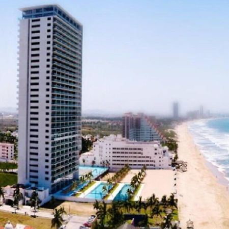 Beautiful 3 Bedroom, Fully Furnished, On The Beach Mazatlán Zewnętrze zdjęcie