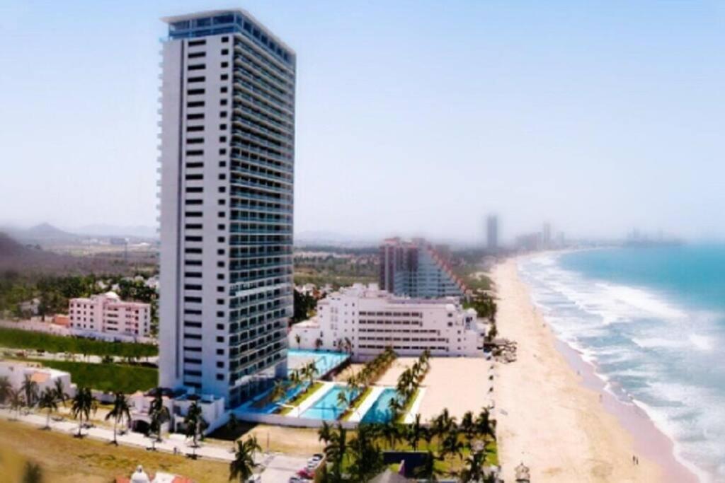 Beautiful 3 Bedroom, Fully Furnished, On The Beach Mazatlán Zewnętrze zdjęcie